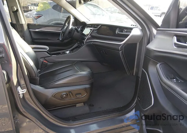 1C4RJYB60PC633370: 44316817