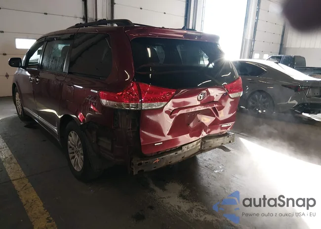 5TDYK3DC0ES411289: 44316887