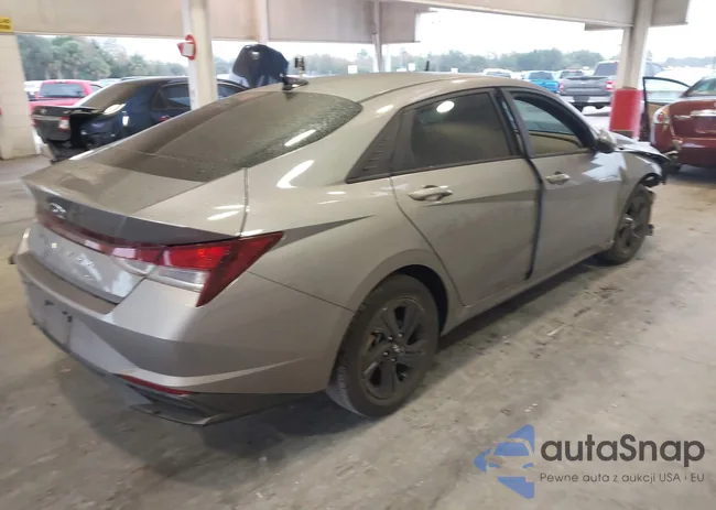 KMHLM4AG1MU141903: 44318078