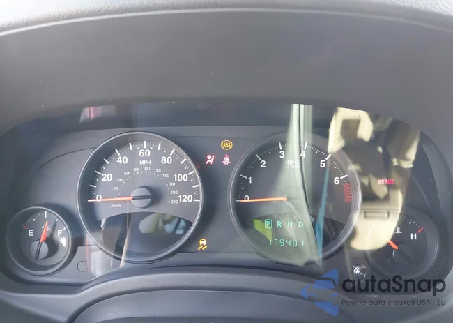 1C4NJCBA8CD626466: 44318083