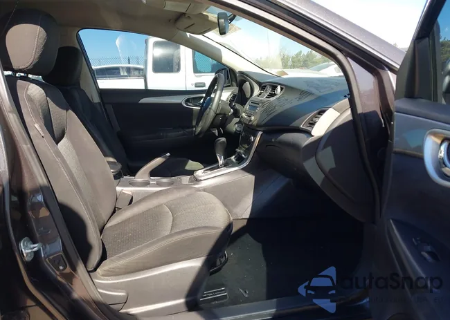 3N1AB7AP3EY305172: 44318125