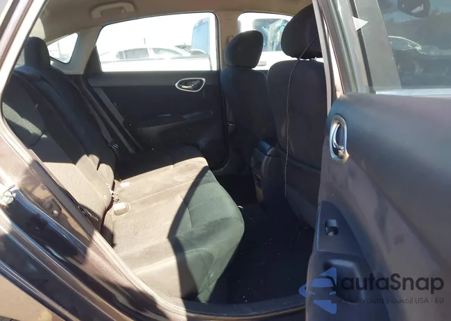 3N1AB7AP3EY305172: 44318125