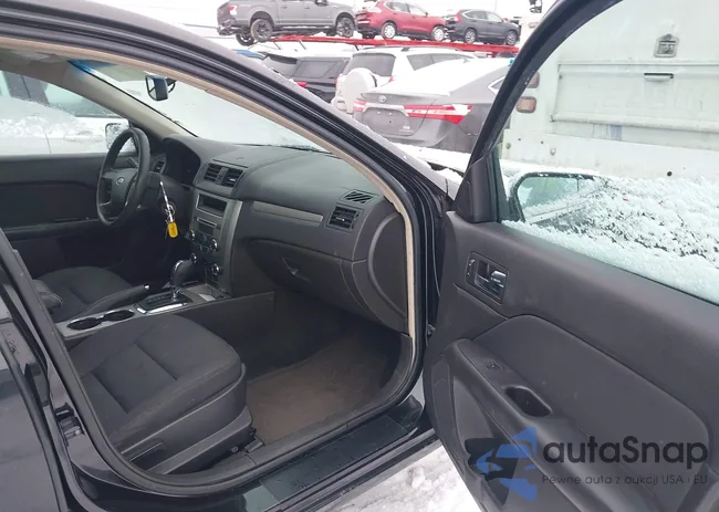 3FAHP0HAXCR373987: 44318126