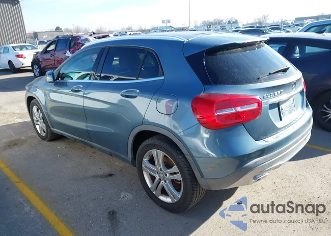 WDCTG4EB8FJ132964: 44318239