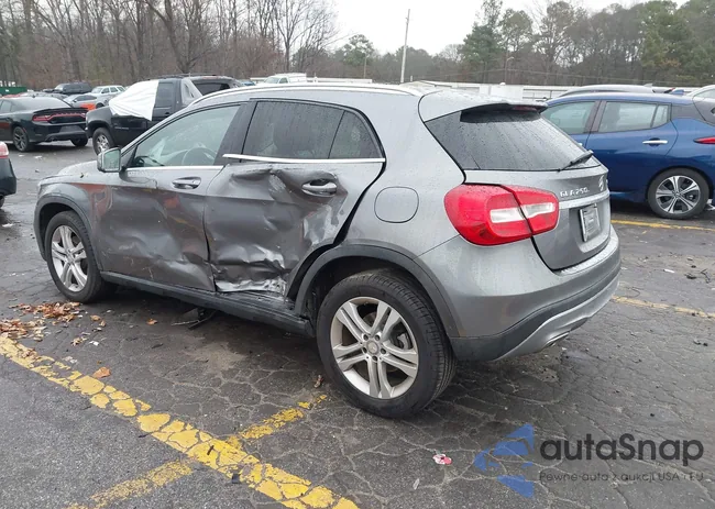 WDCTG4GB8FJ183927: 44318242