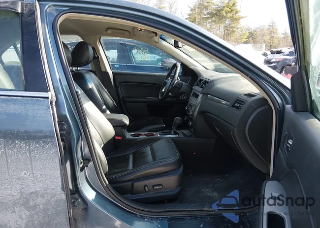 3FAHP0JG7CR163880: 44318301