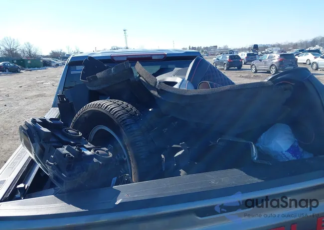 3GCPYBEKXMG294022: 44318302