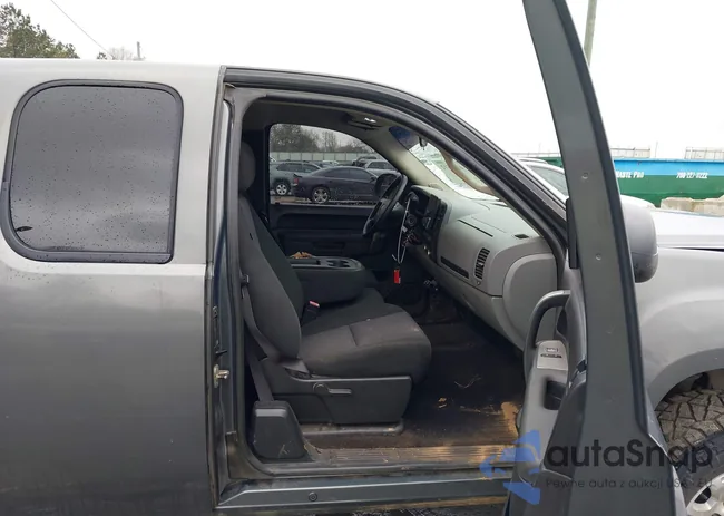 1GTR1UEA8BZ173096: 44318312