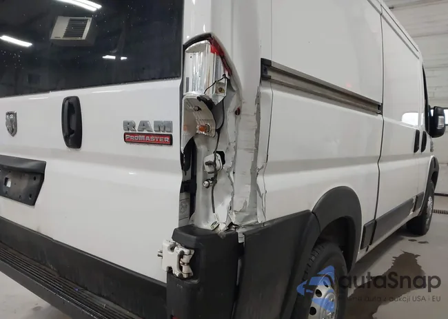 3C6TRVAG6LE138396: 44318347