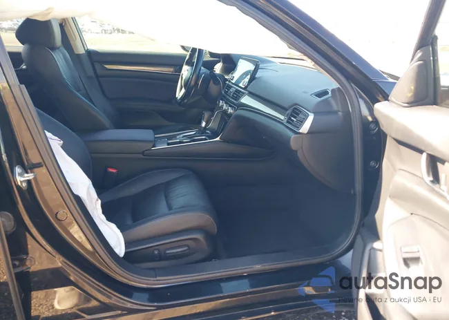 1HGCV1F43MA005676: 44318352