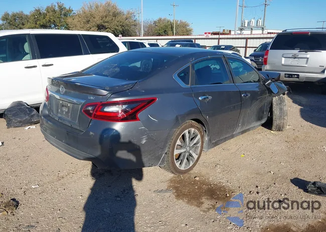 1N4AL3AP1JC106746: 44318538