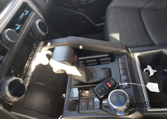 3TMLB5JN8RM066045: 44318553