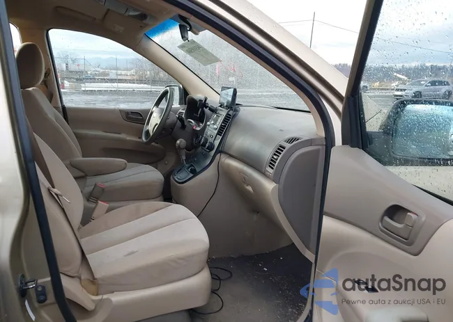 KNDMB233596305128: 44318560