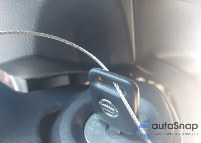 3N1BC11E08L408774: 44318577