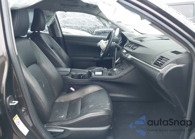 JTHKD5BH8C2074593: 44317627