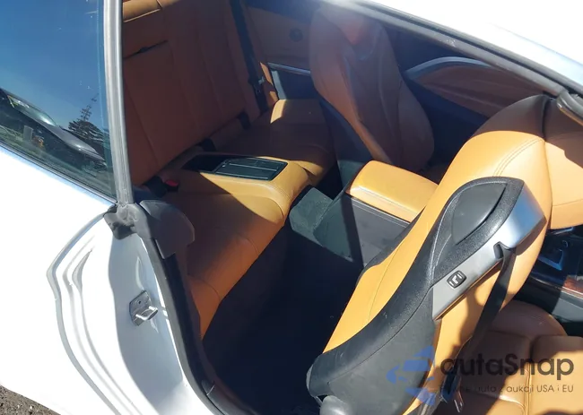 WBA4Z3C53JEC57738: 44317642