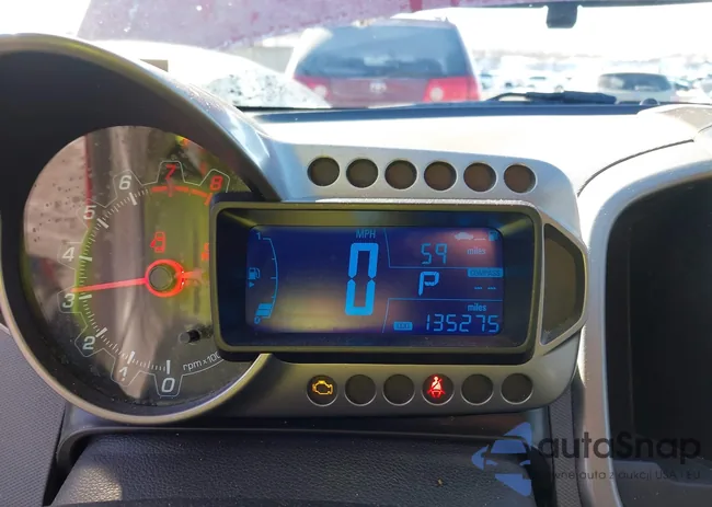 1G1JE5SB9F4146778: 44317717