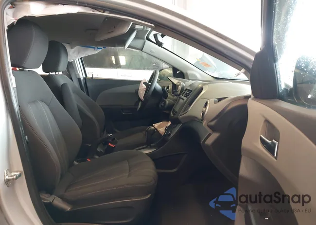 1G1JC5SH7G4123740: 44317821