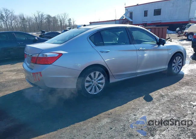 1HGCR2F70DA033942: 44319048