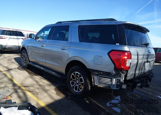 1FMJK1J85REA58660: 44319085