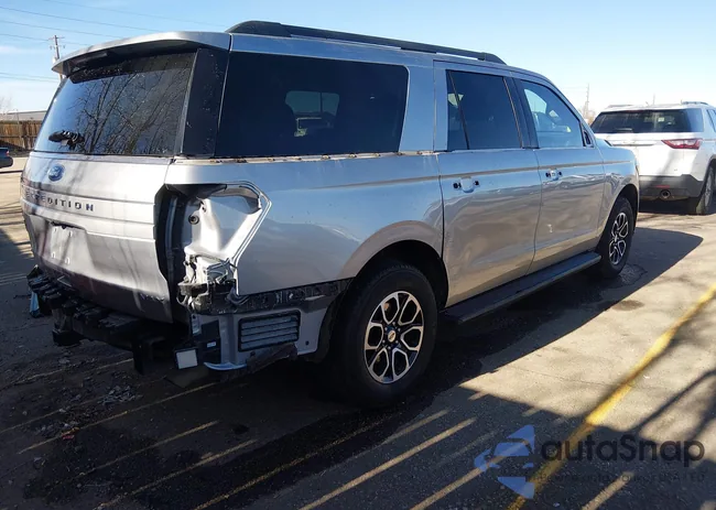 1FMJK1J85REA58660: 44319085