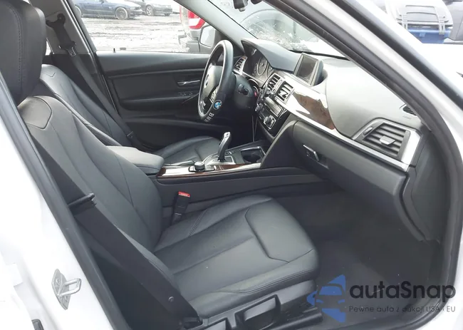 WBA8E1G5XGNU12450: 44319091