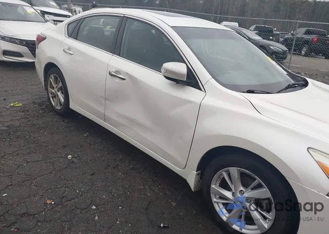 1N4AL3APXFC126260: 44319098