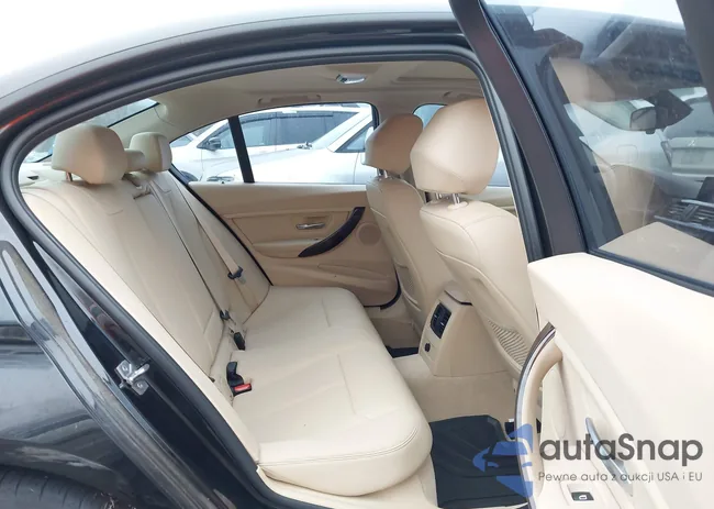 WBA3B5C53EF958563: 44319112