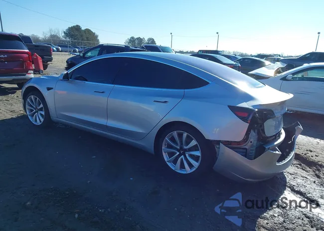 5YJ3E1EA1JF024252: 44319120