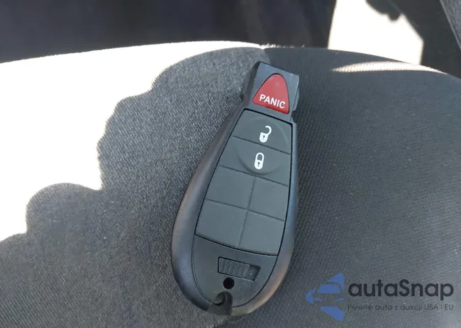 1C4PJLCB0JD566874: 44319133