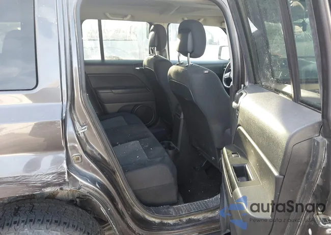 1C4NJRFB0GD632516: 44319143