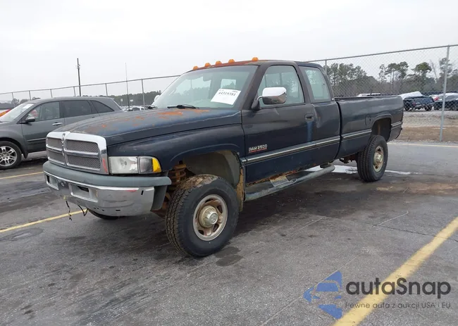 3B7KF23C3TM185056: 44319381