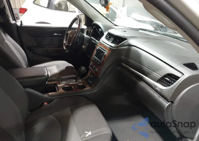 1GNKVGKD5EJ240706: 44319453