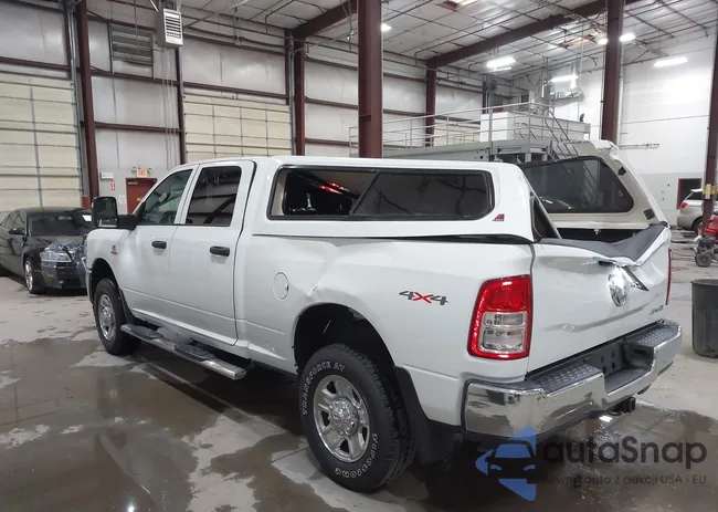 3C6UR5CL7PG503872: 44319523