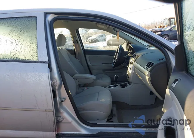 1G1AL52FX57524855: 44319536