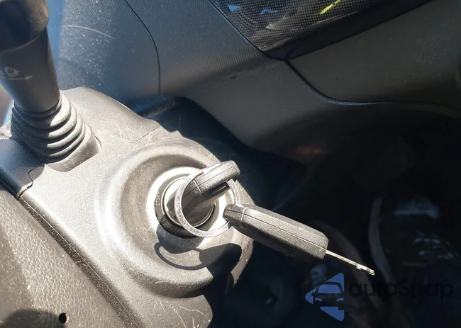 KL8CB6S96DC584777: 44319573