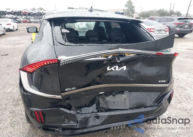 KNDC5DLE5P5122833: 44319579