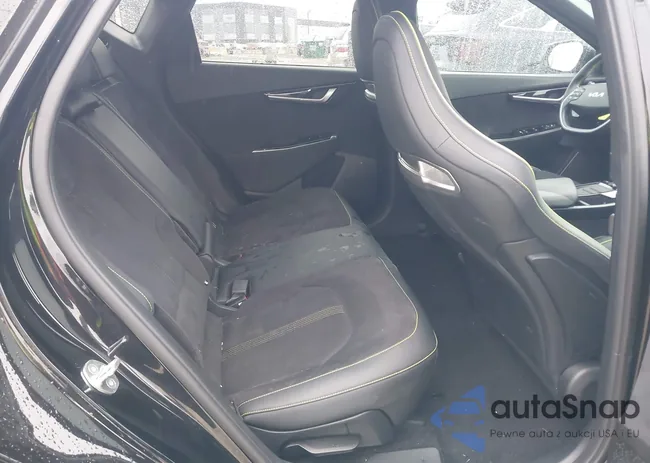 KNDC5DLE5P5122833: 44319579