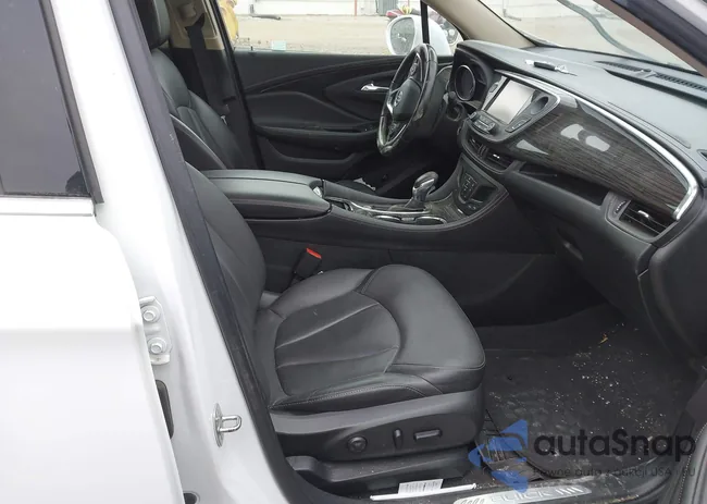 LRBFX1SA9JD005899: 44318597