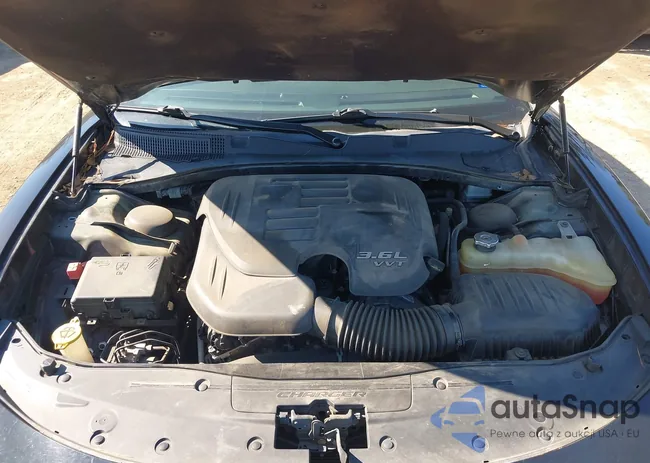 2C3CDXHG0GH307576: 44318677