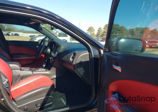 2C3CDXHG0GH307576: 44318677