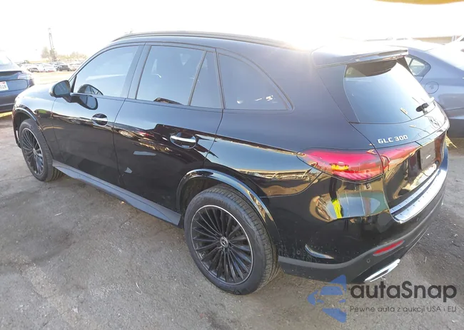 W1NKM4GB7PF049949: 44318889