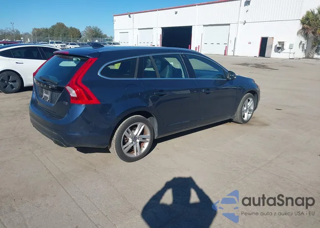 YV126MEB3F1209061: 44320031