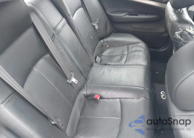 JN1CV6AR7AM456685: 44320107