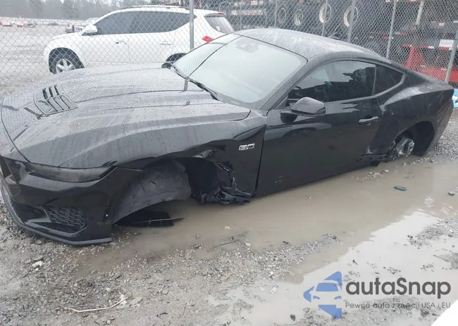 1FA6P8CF0S5416338: 44320155