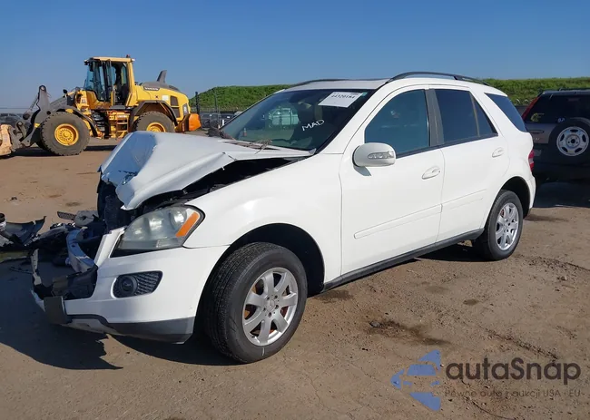 4JGBB86E67A236074: 44320184