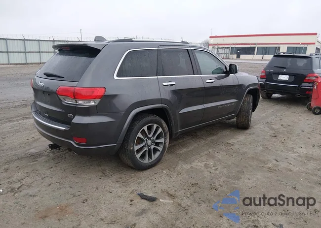 1C4RJECG6JC168557: 44320195