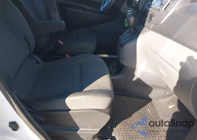 3N6CM0KN2KK711671: 44320260