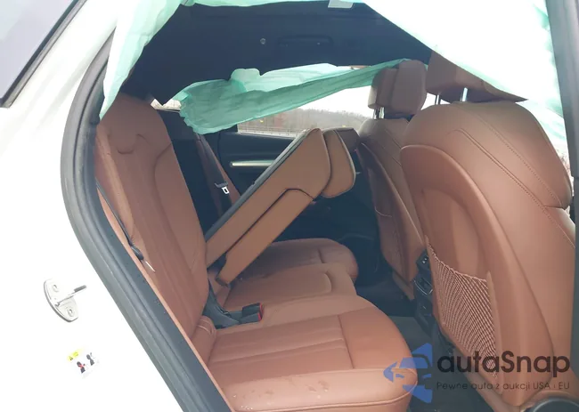 WA1EAAFY0S2044281: 44320277