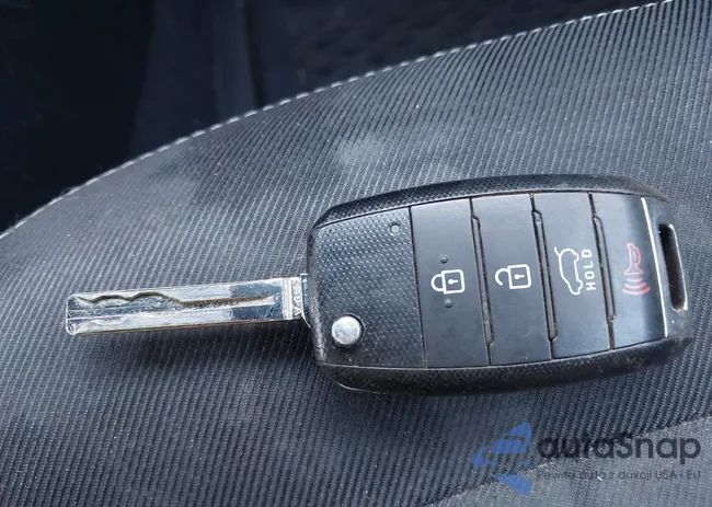 KNDJP3A58H7444242: 44320301